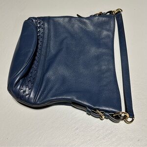 Michael Kors Gladstone Leather Large Bucket Bag - Navy